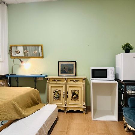 Mirador 2 Del Mercado Central - Habitacion Con Bano Privado En El Centro De La Ciudad Vella Valencia Luaran gambar