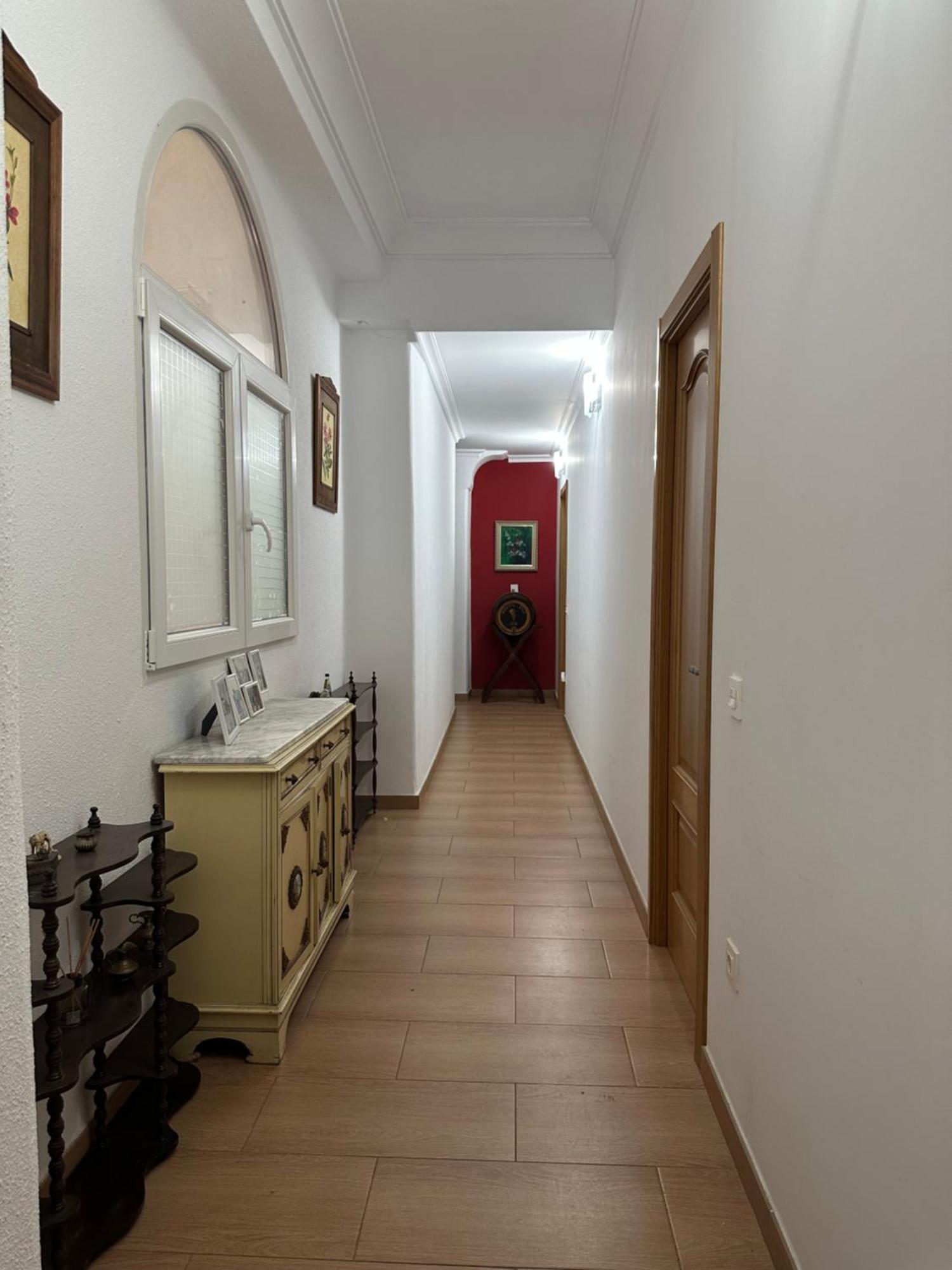 Mirador 2 Del Mercado Central - Habitacion Con Bano Privado En El Centro De La Ciudad Vella Valencia Luaran gambar