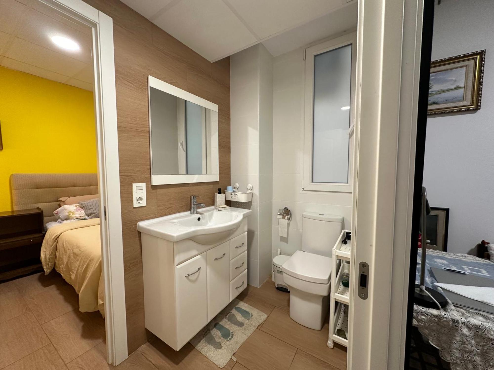 Mirador 2 Del Mercado Central - Habitacion Con Bano Privado En El Centro De La Ciudad Vella Valencia Luaran gambar