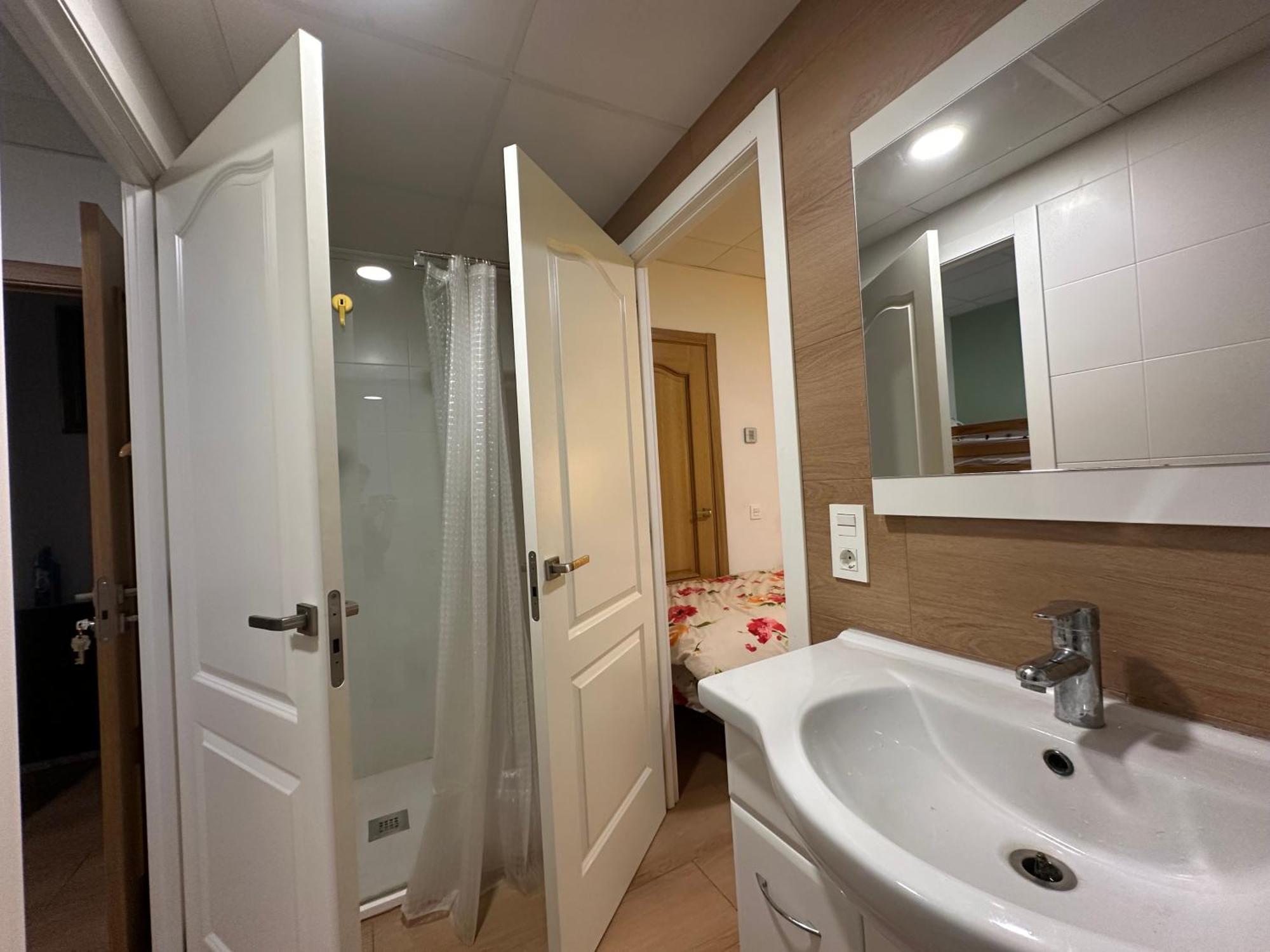 Mirador 2 Del Mercado Central - Habitacion Con Bano Privado En El Centro De La Ciudad Vella Valencia Luaran gambar