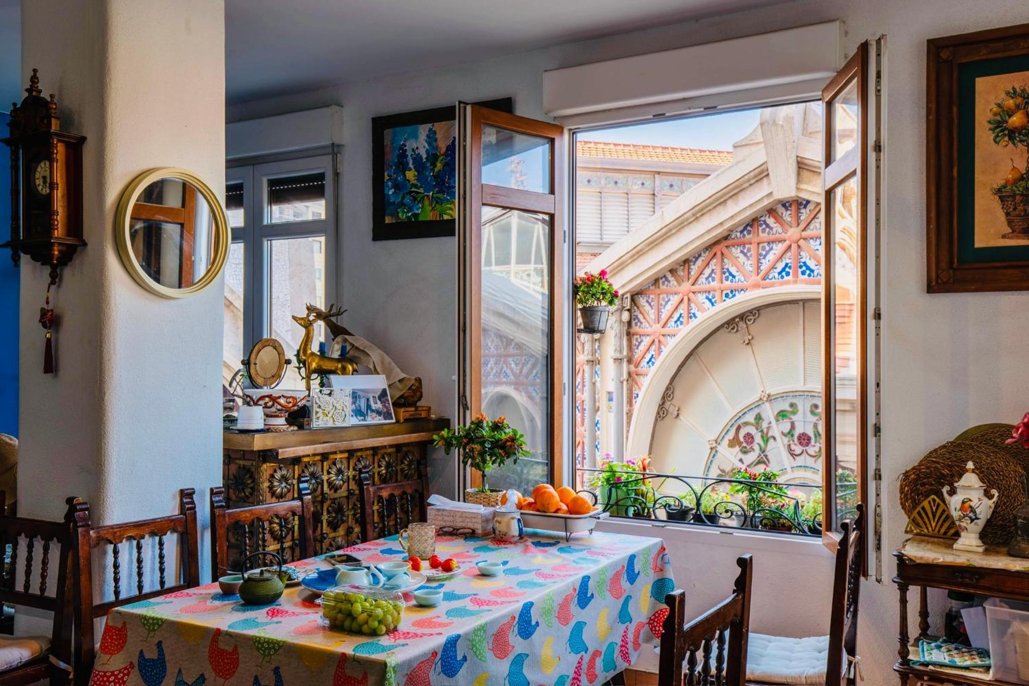 Mirador 2 Del Mercado Central - Habitacion Con Bano Privado En El Centro De La Ciudad Vella Valencia Luaran gambar